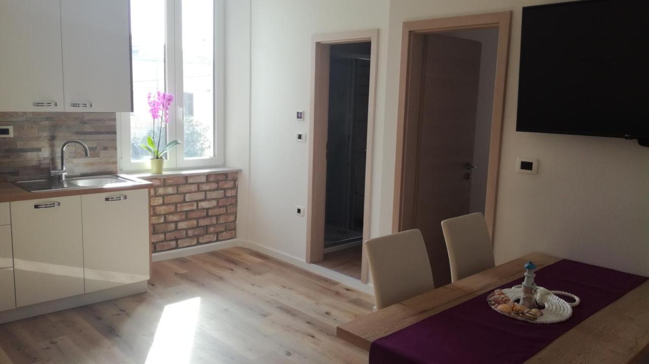 Apartmaji Apollonio Izola Bagian luar foto