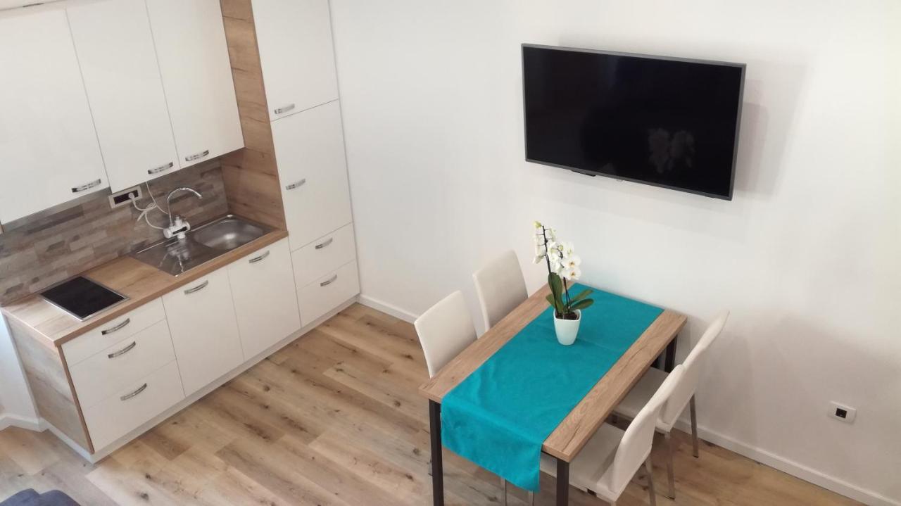 Apartmaji Apollonio Izola Bagian luar foto