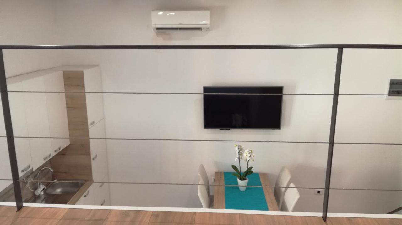 Apartmaji Apollonio Izola Bagian luar foto